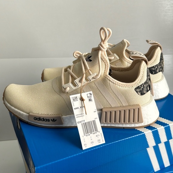Adidas | NMD R1 NWT - Picture 6 of 13